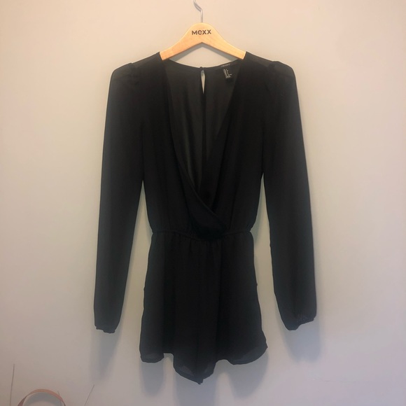 Chiffon Surplice Romper Black - Picture 2 of 5